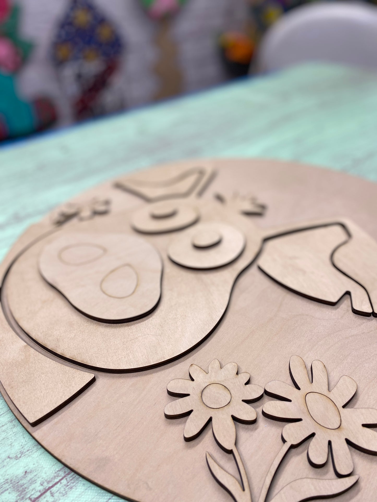 DIY Wooden Pig Door Hanger Kit with Googly Eyes, Layered Laser-Cut Wooden Door Hanger Blank, DIY Kit