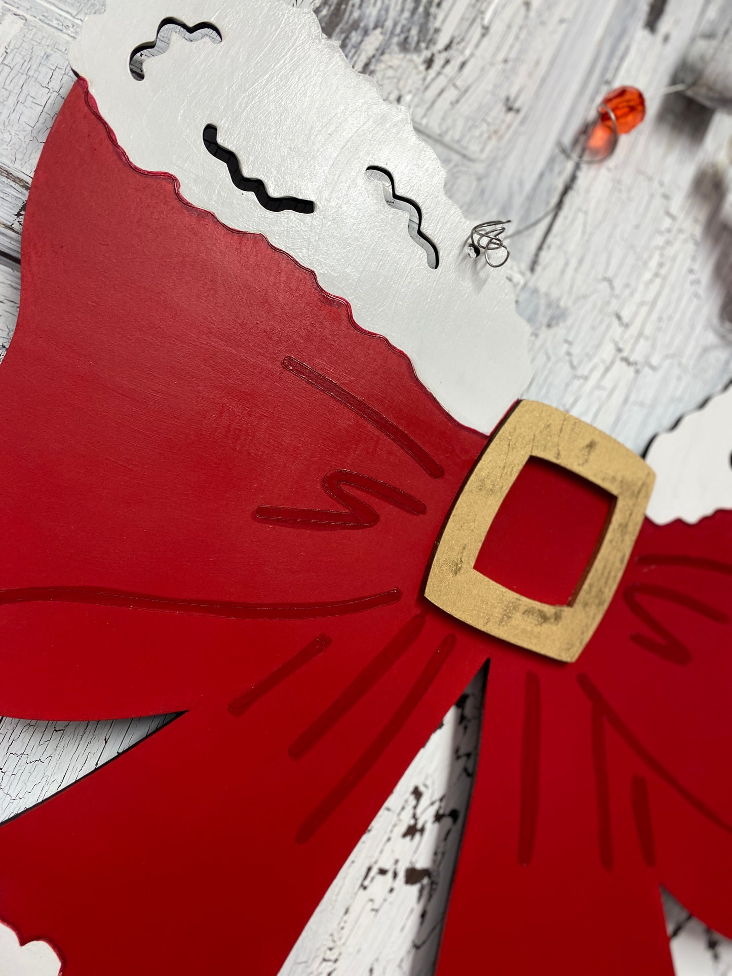 Santa Coquette Bow Christmas Door Hanger – Hand Painted Wooden Front Wreath Door Decor Holiday Wall Decoration Winter Wreath Alternative