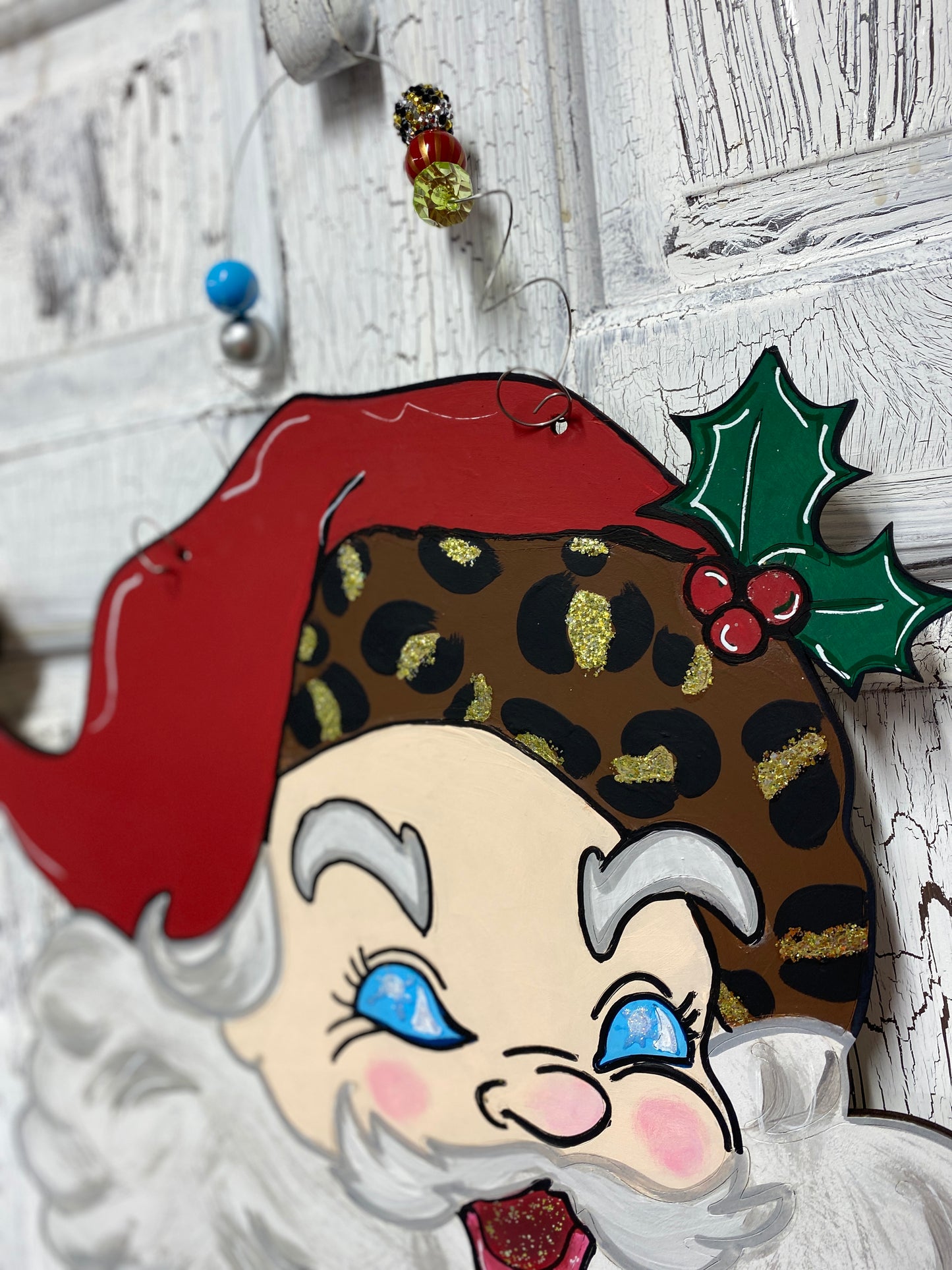 Hand Painted Wooden Santa Door Hanger – Leopard Print Hat Christmas Decoration – Holiday Wall Hanging