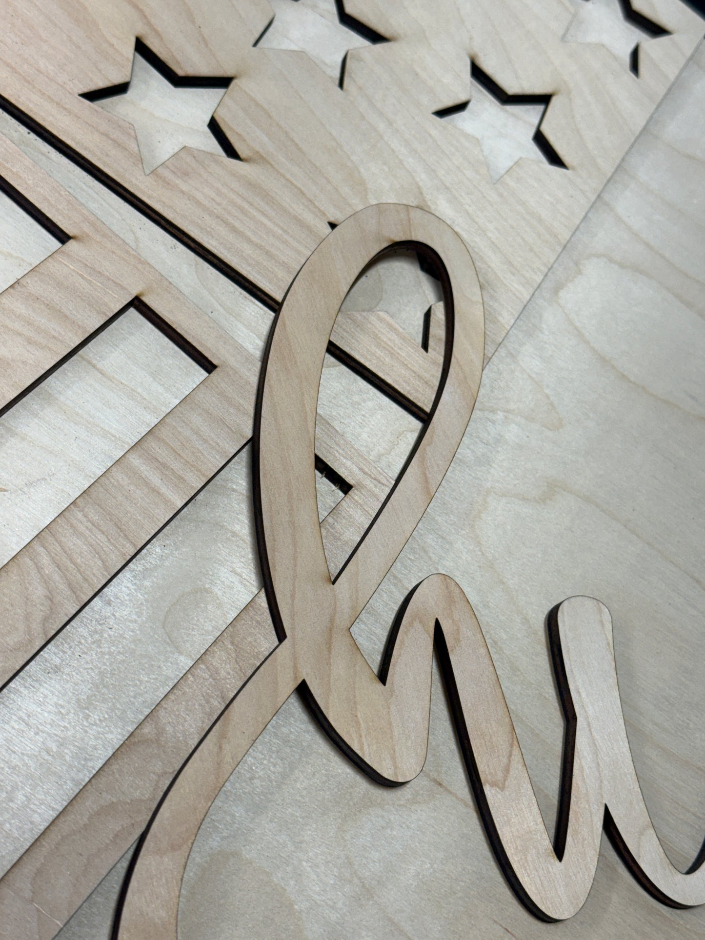 Patriotic Round Door Hanger Blank – USA Flag “Hi” DIY Wood Sign