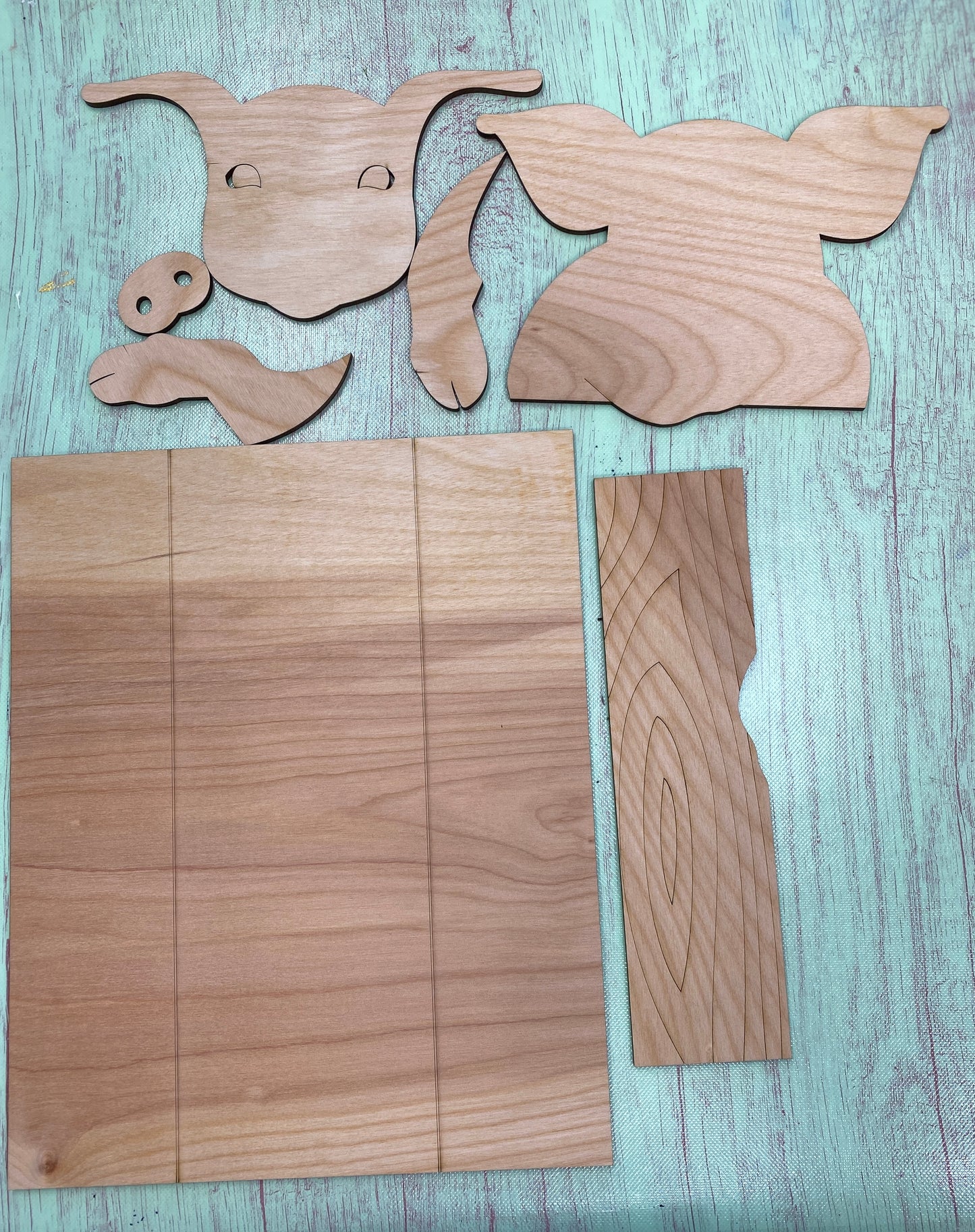 Pig Shelf Leaner / Door Hanger Laser Cut Blank for DIY Project
