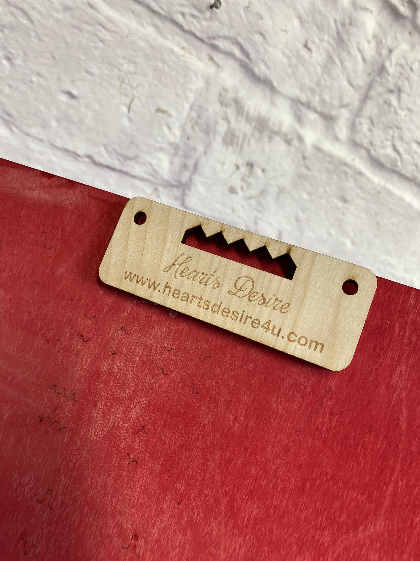 Spindle Design Flag Shelf Leaner Laser Cut / Engraved Wooden Blank