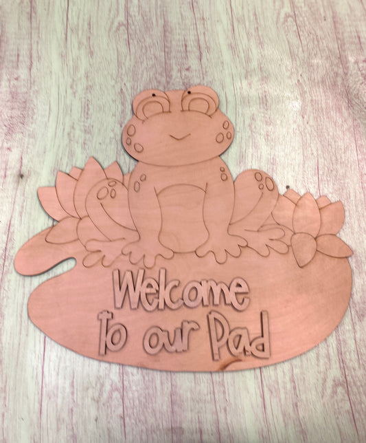 DIY Frog on Lily Pad Door Hanger Kit - "Welcome to Our Pad"
