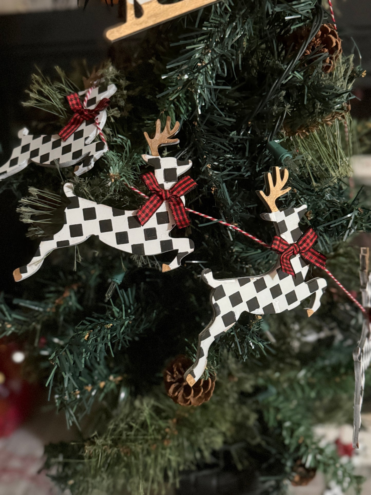 Santa Sleigh and Reindeer Garland / Banner Laser Cut Blank for DIY Project