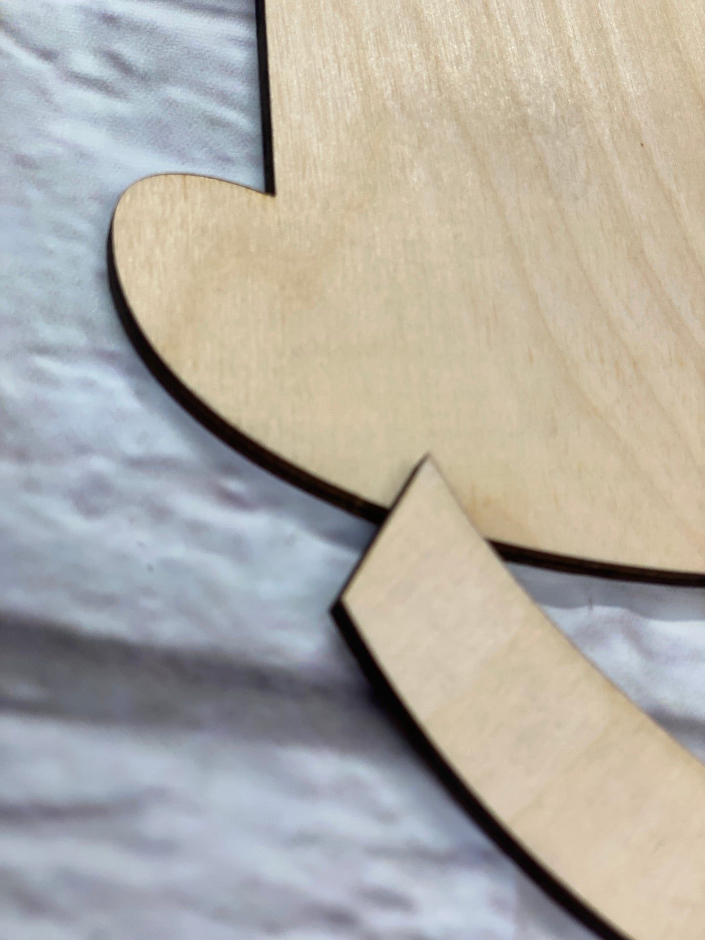 Unfinished Wooden Top Hat Cutout – DIY Craft Shape for Painting, Wreaths, Holiday Decorations, Snowman Hats, and Door Hangers