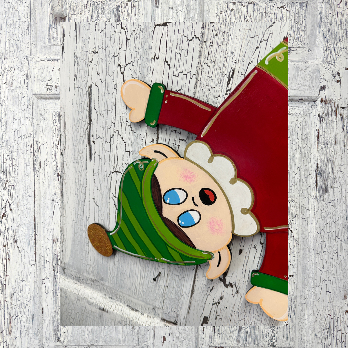 Mischievous Christmas Elf Door Hanger – Hand-Painted Wooden Holiday Decor